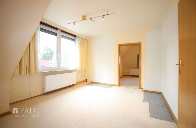 Charmantes Haus mit vielfältigen Nutzungsmöglichkeiten - Wohnen &amp; Gewerbe unter einem Dach – Schlafzimmer