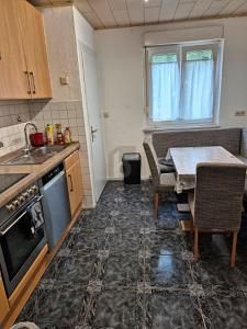 ŚWIEŻO ZMODERNIZOWANE  &  Z MINIMALNYMI BARIERAMI – 1788876096_e494f19.jpg