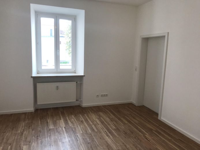 *Penzberg* - Hochwertige und attraktive Praxis- / Office- Gewerberäume in bester Zentrumslage – Büro_01_01