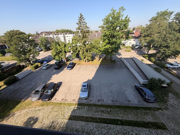 Helle 1-Zimmer-Wohnung inkl. EBK und Balkon - Erstbezug nach Sanierung – Außenstellplatz