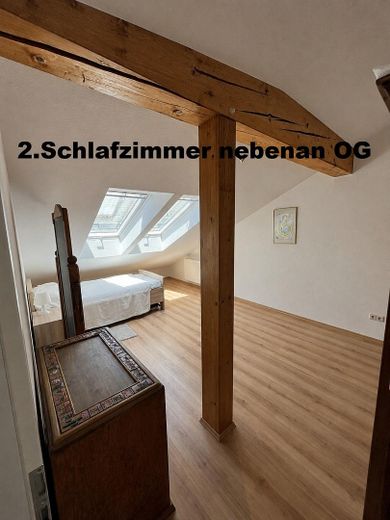 Stilvolles Einfamilienhaus mit Einliegerwohnung – Einliegerwohnung