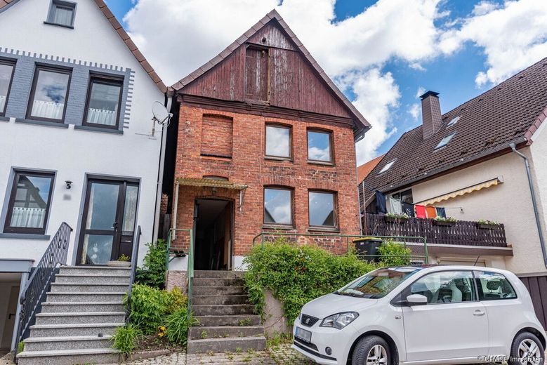 TOP-Lage zentral in Barntrup - Baugrundstück mit abrissreifem Fachwerkhaus! – Außen - Bodenansicht