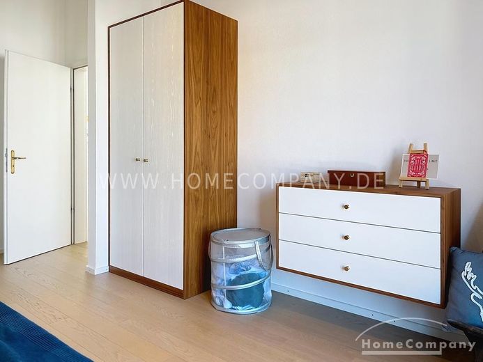 ***Ihr neues Zuhause: Exklusive Dachgeschosswohnung mit Kamin, zwei Balkonen  &  Stellplatz – 0a9cd3f63eb0445c71eb8a2743c6304148137ed7.jpg