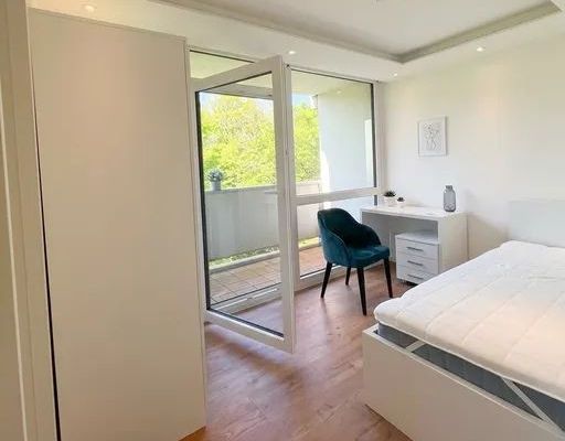 Ampia stanza in appartamento condiviso ben tenuto / Ferchenseestraße 20, München / WE29 / 4.OG / Zi2