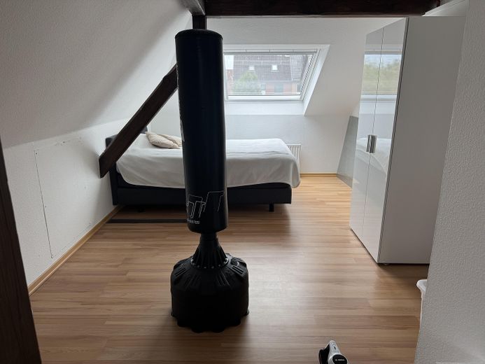 großzügiges EFH in schöner Lage – OG Zimmer 1
