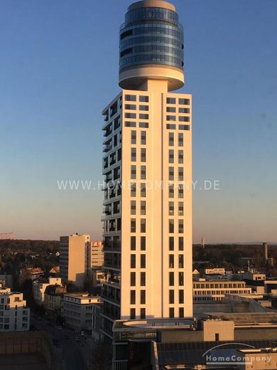 Sachsenhausen 8065917 – Zabytek Henninger Turm, gdy mieszkanie staje się przeżyciem! – 4bbb5ed7b01597f4e21ab13163c2067484fc7d14.jpg