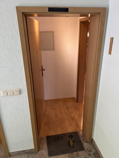 Haustür / Treppenhaus