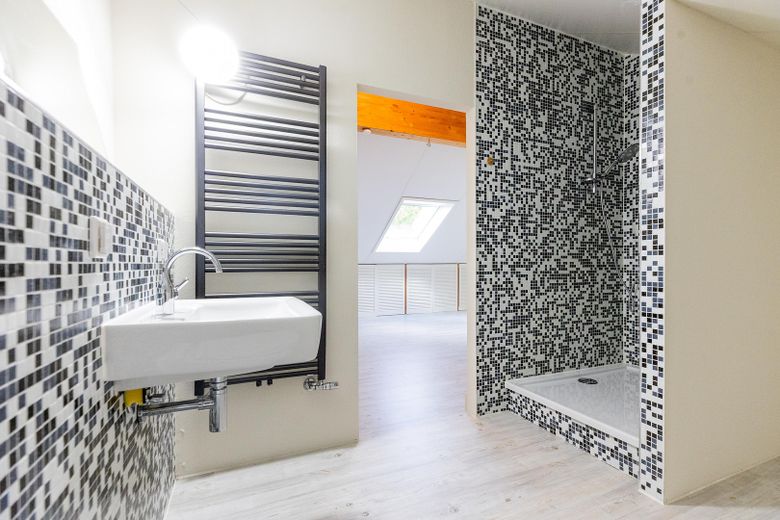 ausgebautes DG mit Vollbad