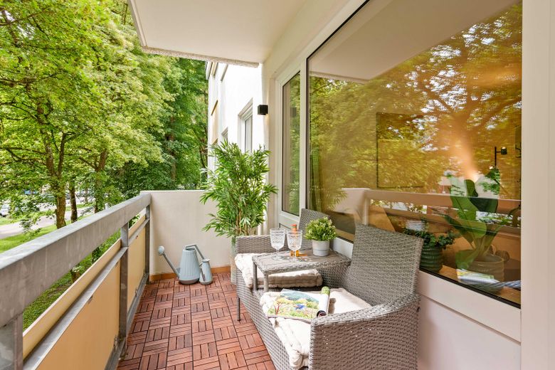 Balkon ins Grüne