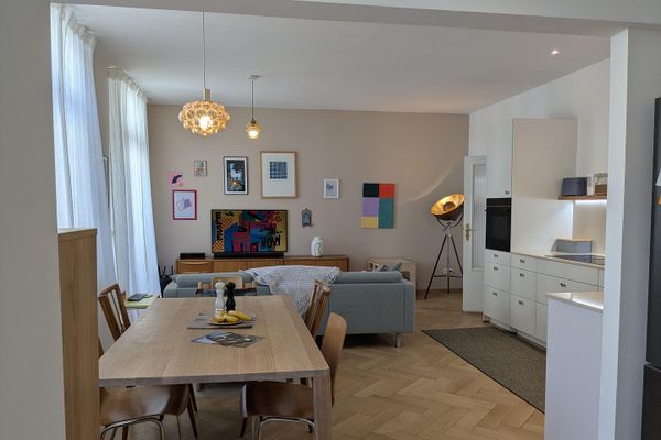 Großzügige, sanierte Altbauwohnung mit 5 Zimmern im Herzen der Neckarstadt-Ost