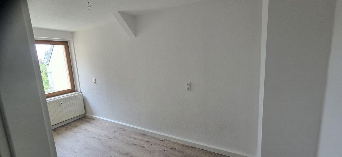 Top gerenoveerd 2-kamer zolderappartement op een locatie dicht bij het centrum – Küche