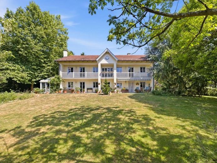 Großzügig & naturnah: Idyllisches Anwesen mit eigenem Wald, Grillhaus und ca. 8.500 m² Grundstück – Foto 1