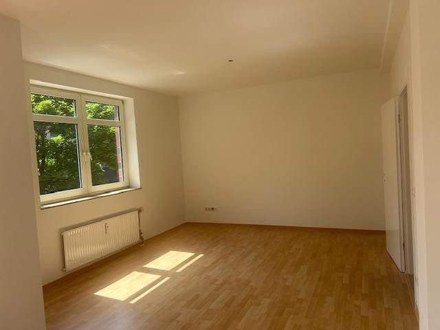 Gepflegte 2-Zimmer Wohnung in Neuss – Wohnzimmer