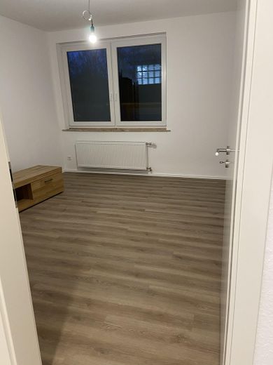 2-room senior-friendly apartment with balcony & elevator – centrally located in Adelebsen – available from 01.11.2026 – Foto 3