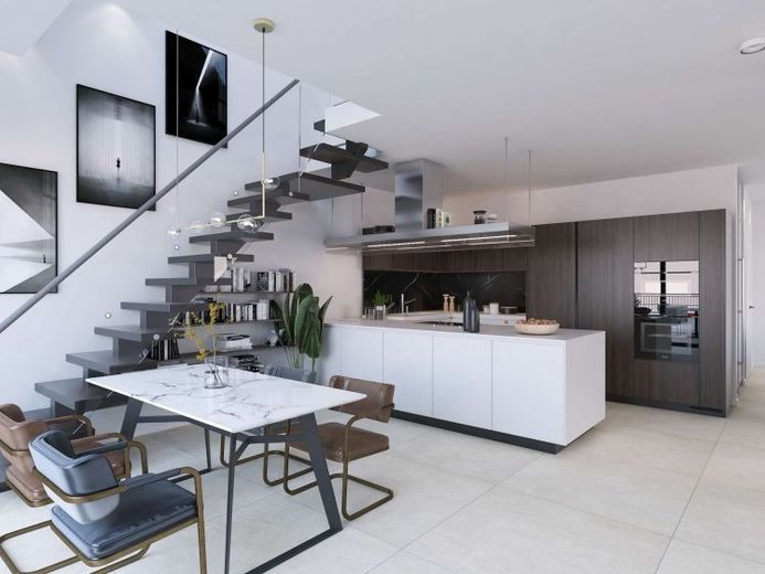 Burada yukarıda huzur başlıyor – galerili modern çatı katı dairesi – Foto 1