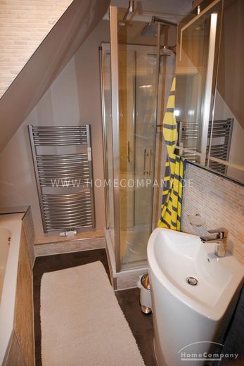 Sehr zentrale 2-Zi-Wohnung in Kiel Ravensberg,  möbliert – 8eeab9d1765a9cacf37746ea05f0ce1fdd1ce851.jpg