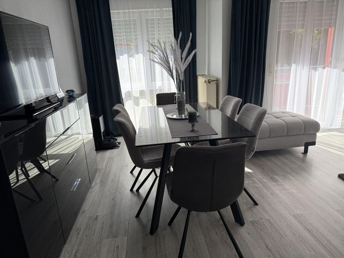 Großzügige 3-Zimmer-Erdgeschosswohnung in Eisenberg – Foto 5