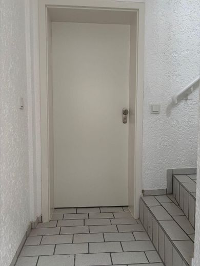 Provision frei! Gepflegtes 4 Familienhaus in Innenstadtlage von Worms – – 1.OG Eingang
