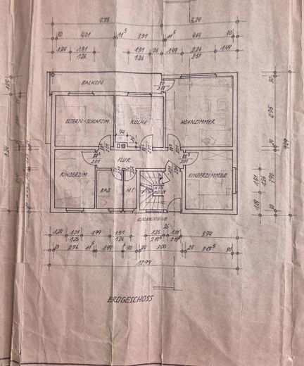 Appartamento EIG appena ristrutturato di 4 locali a Züntersbach– Ampio balcone, bagno accessibile e collegamenti ottimi – EG Wohnung Grundriss