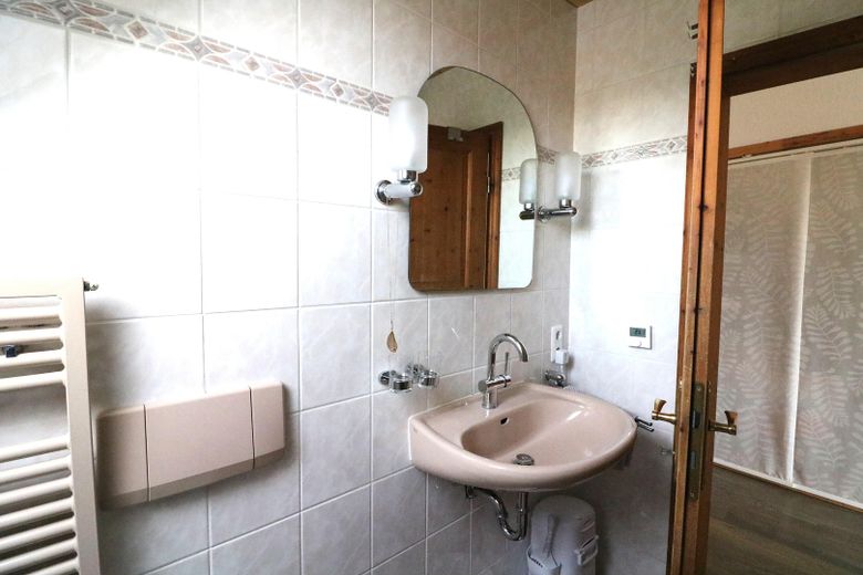 OG - Duschbad en Suite/Raum 1