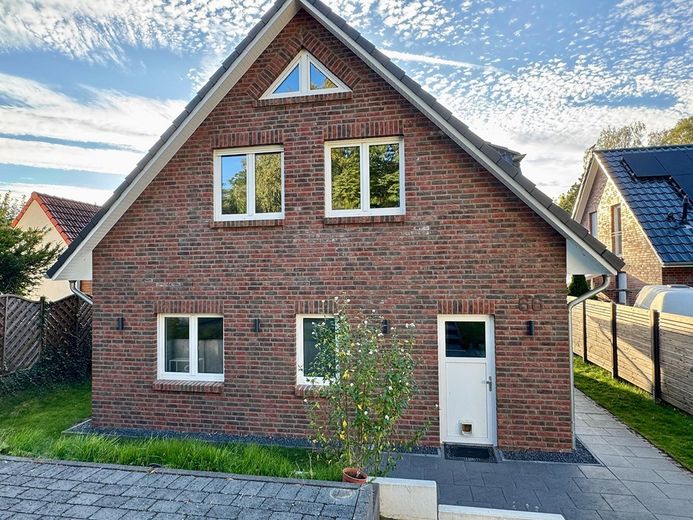 Familienglück am Heiderand – Neubau 2022 mit großem Garten – Foto 2