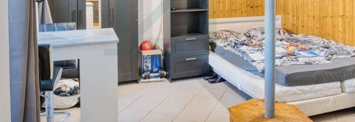RESERVIERT / ANFRAGESTOP: 1-Raum-Wohnung mit Traumblick mitten in Kahlas Altstadt