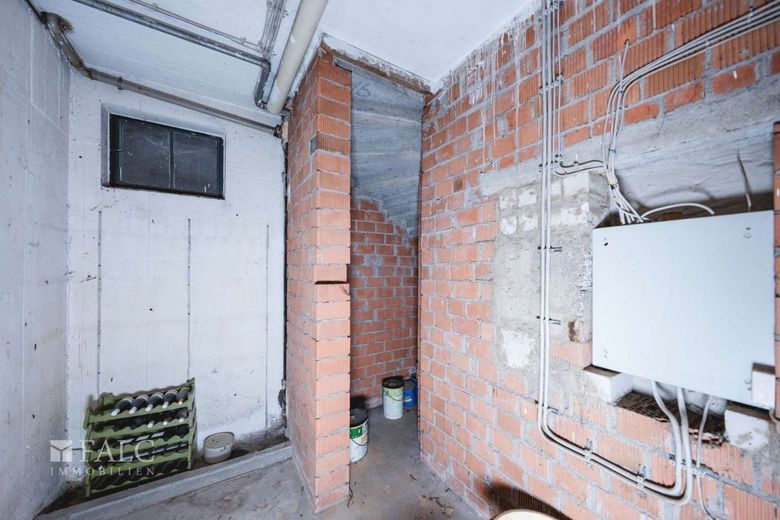 Attraktives Wohnhaus mit Balkon und vielseitigem Nutzungspotenzial in Zentraler Lage von Enzberg – Keller EG