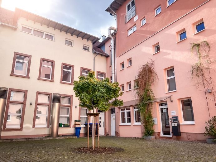 Büros LZ Media – Innenhof