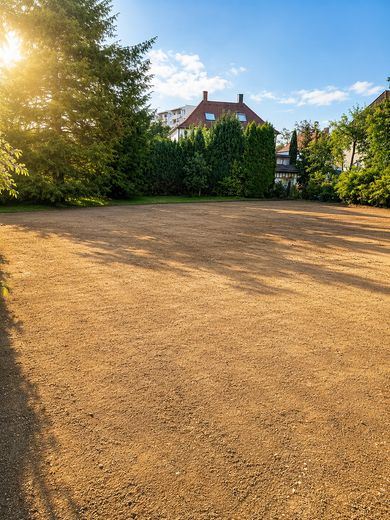 Plot commission-free + building permit & garage parking space – Photo 1