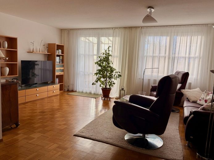 Wohnzimmer (1. OG)