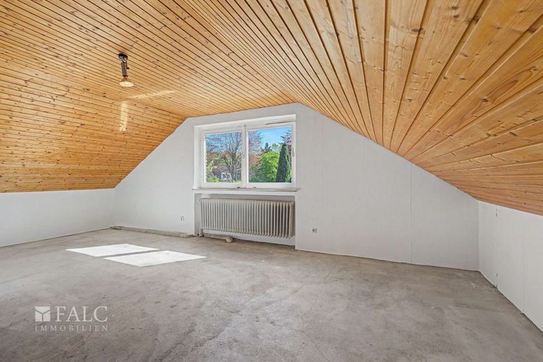 Wohnen mit Perspektive: Einfamilienhaus inklusive Einliegerwohnung auf 878 m² Sonnengrundstück – Elternschlafzimmer_DG