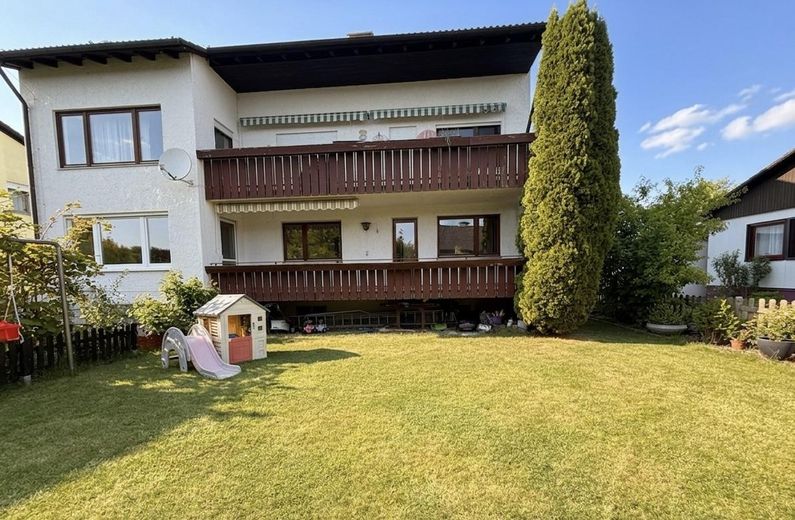 Großzügige 5-Zimmer-EG-Wohnung mit eigenem Garten – Foto 1