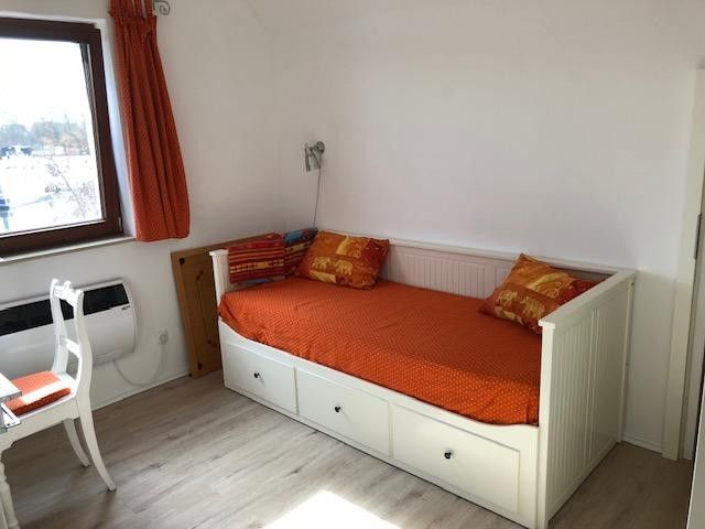 Schlafzimmer OG weißes Zimmer