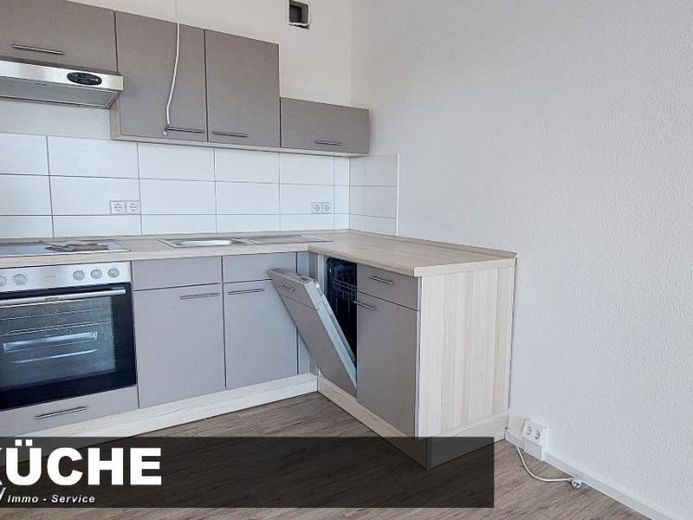 frisch saniert mit Balkon 2 Bäder und EBK – Foto 1