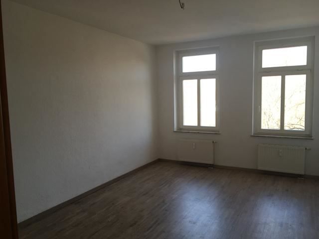 Günstige 2-Zimmer mit Wannenbad und Laminat in guter Lage! – IMG_3723