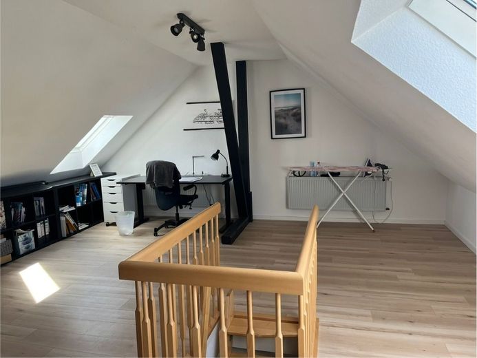 4-Zimmer-Mietwohnung mit Balkon, nähe Bahnhof – Dachgeschoss - www.immobilien-heise.de