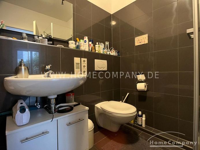 ***Bornheim (8071382) Bornheim’in kalbinde mobilyalı, geniş 2 odalı daire – bb66c25aa5224f2f3e668f560884e430f7d540bc.jpg