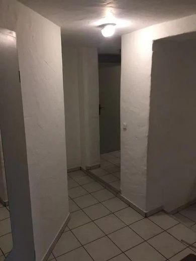 Erdgeschoss Wohnung ab sofort zu vermieten – Flur