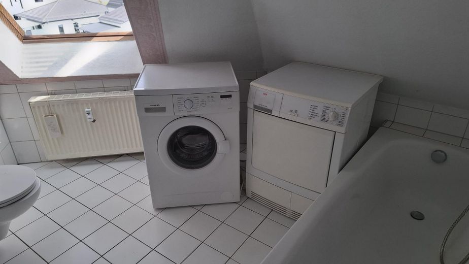 Waschmaschine u. Trockner
