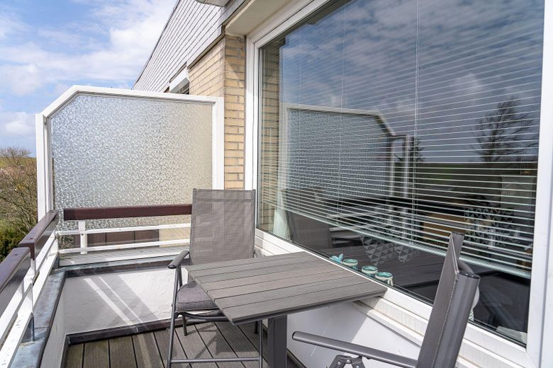 ##Reserviert## Sonnige 2-Zimmer Ferienwohnung mit Meerblick – Balkon