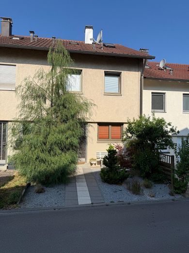 Haus Vorderansicht