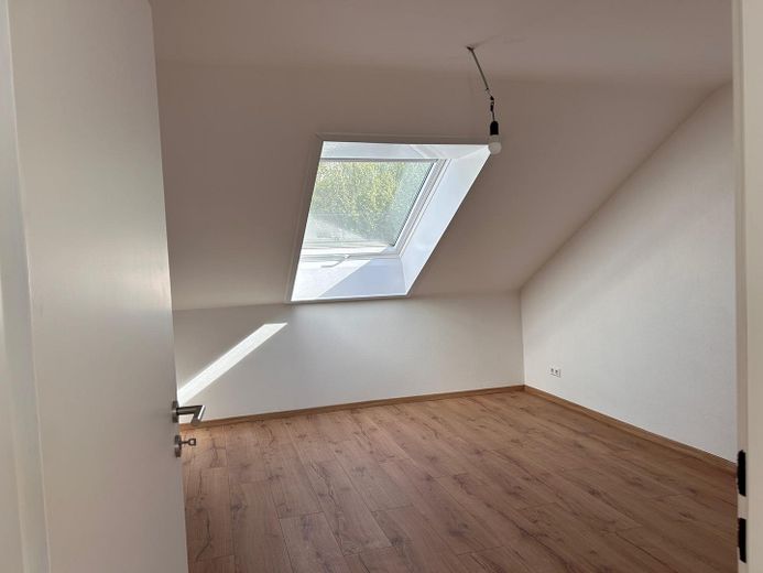 Weiteres Zimmer DG