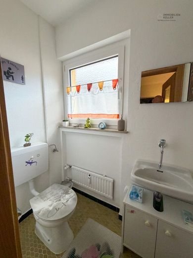 125 m² Kapitalanlage in Bad Wildbad - deutlich unter Markt vermietet | Garage | Kamin | Balkon – WC