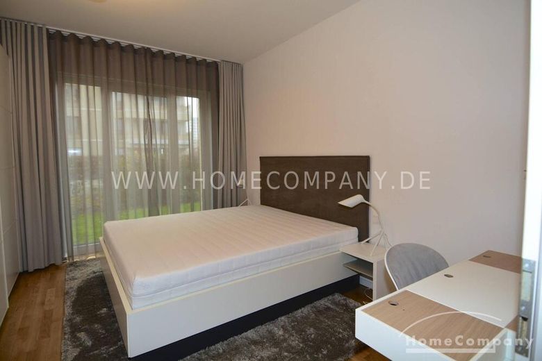 Moderne Wohnung mit Blick auf den Gleisdreieck-Park, möbliert – fef3668479204fb56254dfc454d087041e75b001.jpg