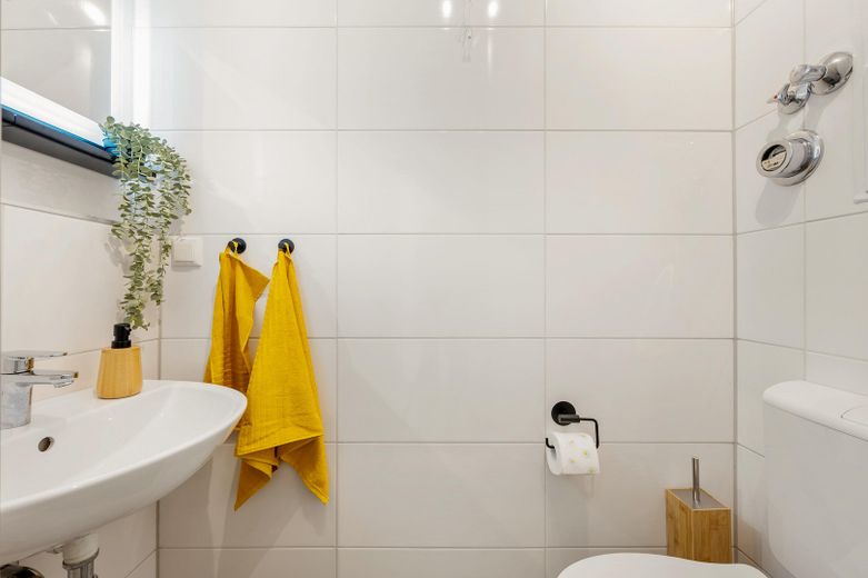 Handtücher und Deko