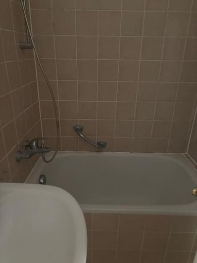 For rent to a shared apartment: 2-room apartment directly at the Flaucher! renovated, 3-room eat-in kitchen! – Foto 9