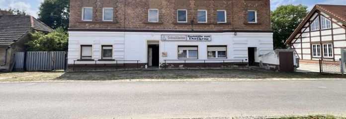 Ein Haus für Visionäre–Historisches Gasthaus mit Potenzial für Künstler und Gemeinschaftsleben