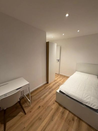 Möbliertes WG-Zimmer in ruhiger Wohnlage/ Gustav-Otto-Bogen 15, München / Zi.4 – Schlafzimmer