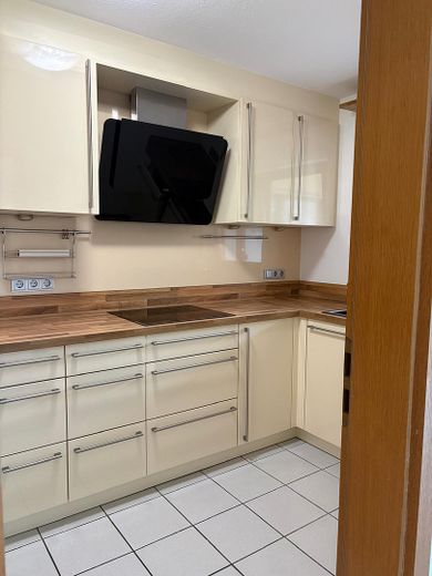Helle 2.5 Zimmerwohnung in Gottmadingen mit Terrasse, provisionsfrei – moderne durchdachte Maßküche