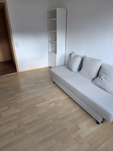 Атмосфера будинку замість квартири 108,5 м² комфорту для життя з каміном 2 балконами та сучасною кухнею в Solingen-Wald – Фотографія 27